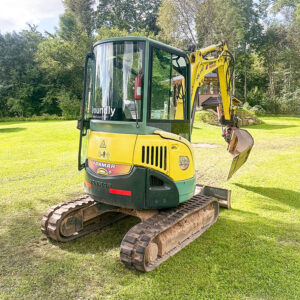 Miniekskavaatori rent (pöördpeaga) 4t, juhita, 1 päev - Image 2